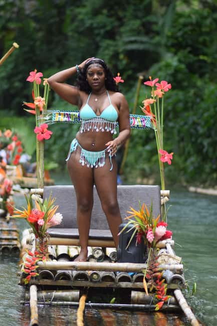 Montego Bay: River Rafting and Limestone Foot Massage - Plants, birds, fruit, and photo stops