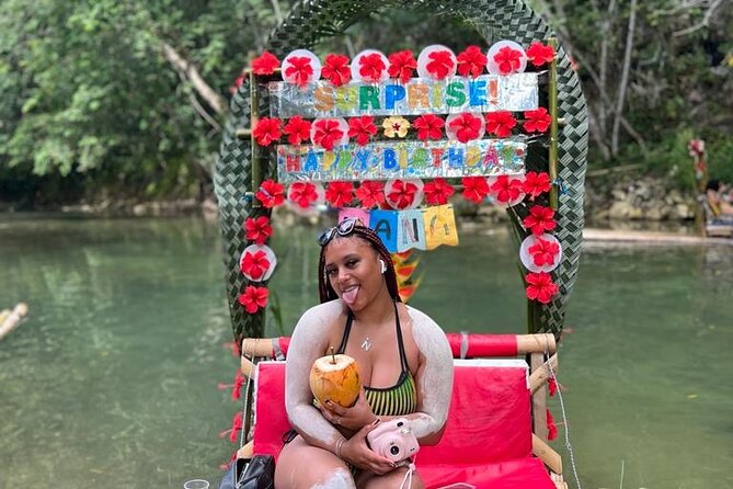 Montego Bay's Guided Bamboo Rafting Tour & Hip-strip Shopping - Service that makes the tour easier