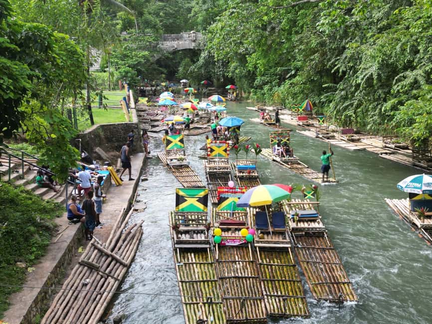 Montegobay: Rafting Tour with Limestone Massage - What the rafting portion feels like