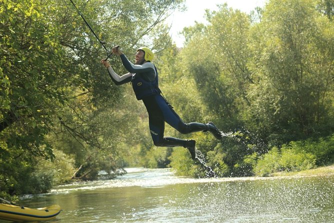 Multi Adventure Experience - Rafting with elements of canyoning - Paddling through the Cetina canyon