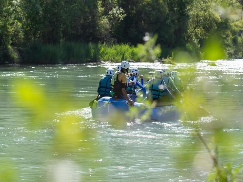 Murillo de gállego: Family Rafting in Huesca - Getting fitted for the river