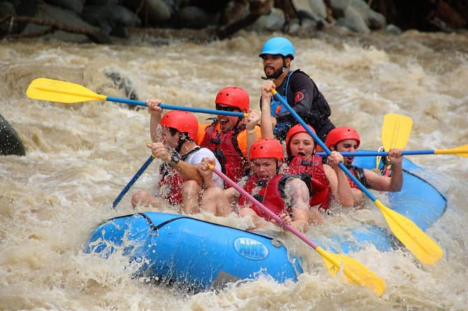 Naranjo River White Rafting Clas III-IV from Manuel Antonio - What the five-hour schedule feels like