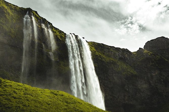 Nuwaraeliya Day Tour & Kithulgala Water Rafting from Kandy,Colombo or Ella - A highland morning at Gregory Lake