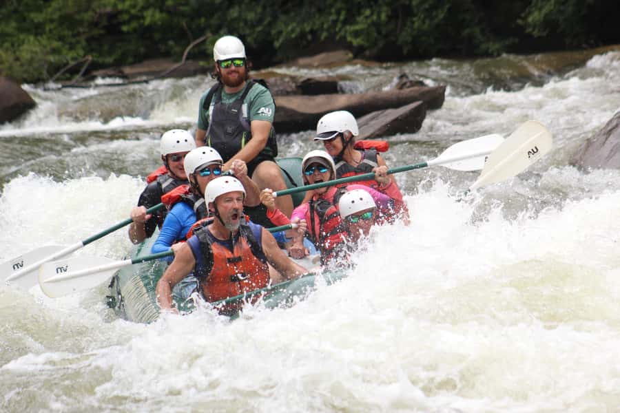 Ocoee: Middle River Whitewater Adventure - Five and a half miles of waves and tight turns