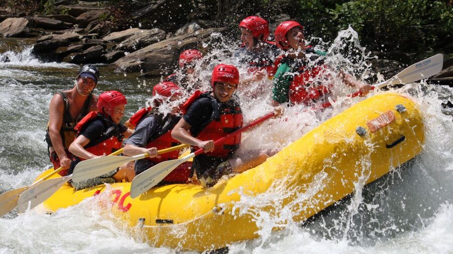 Ocoee River: Middle Ocoee Guided Rafting Tour - The Middle Ocoee is built for action