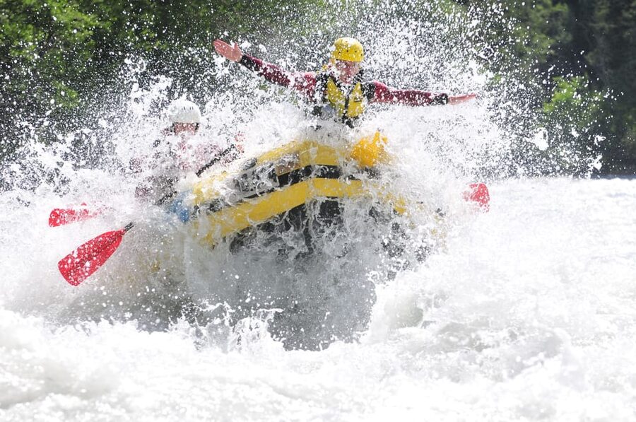 Ötztal: Rafting at Imster Canyon for Beginners - Clothing, changing, and what to bring