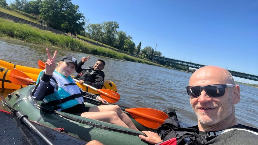 Packrafting kayaking guided tour Vistula river Warsaw Poland - Starting at Port Czerniakowski