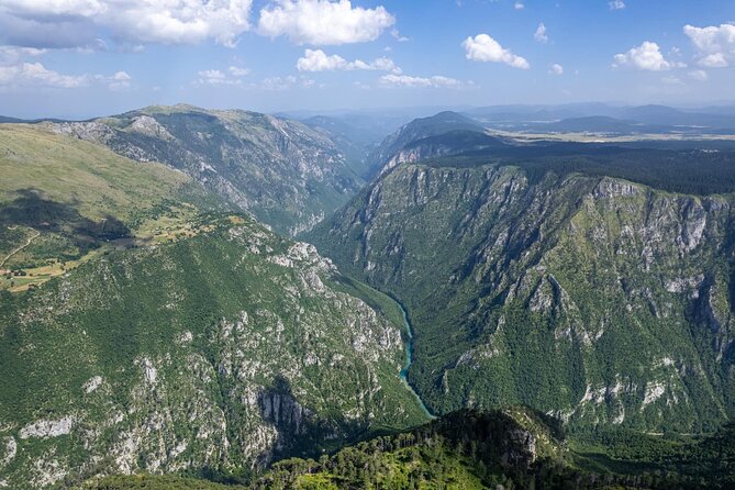 Packrafting Tara River - A four-hour paddle through Tara River Canyon