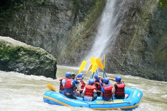 Pacuare River Whitewater Rafting from San Jose - 5:30 a.m. pickup and the road to Siquirres