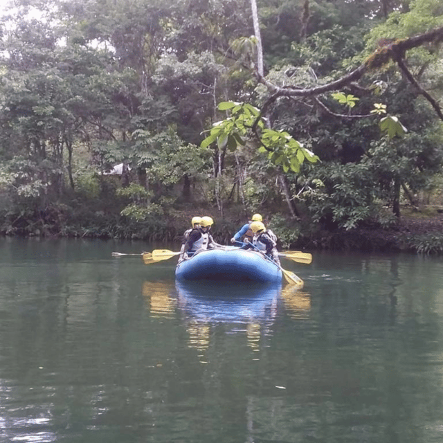 Palenque: Rafting and Jungle Trail Adventure - Swimming near the jungle waterfalls