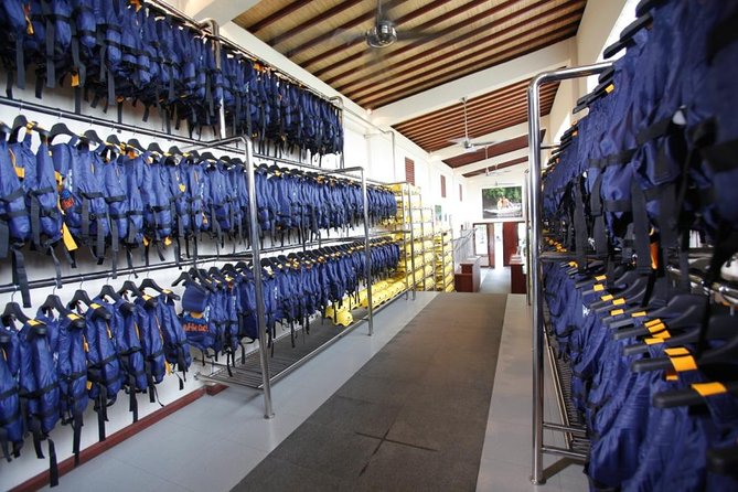 Premium Ayung River White Water Rafting in Bali - Buffet lunch after the shower