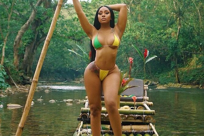 Private bamboo rafting and massage in Montego Bay - Transportation from the pickup point