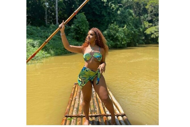 Private Decorated Bamboo Rafting Lethe - Learning about Jamaican history and daily life