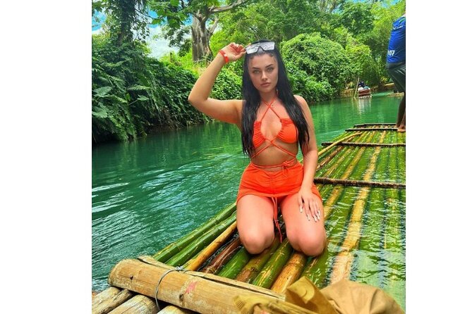 Private Decorated Bamboo Rafting Lethe - The limestone mineral massage