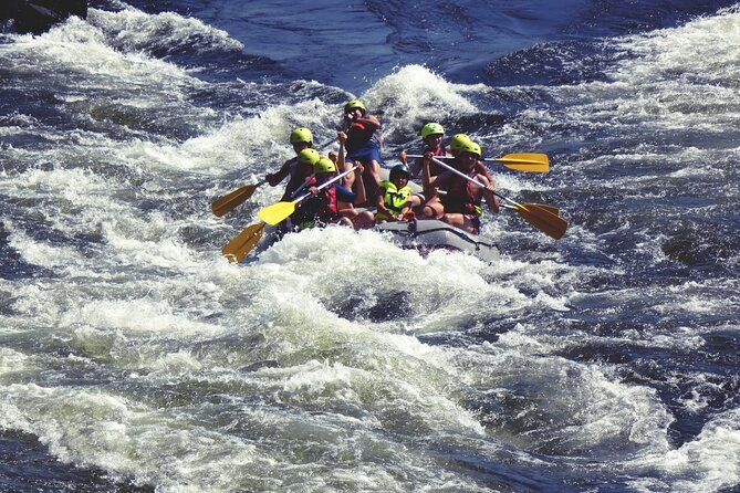 Private Rafting on the Minho River - Rafting a river that links Portugal and Spain