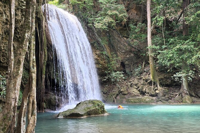 Private Tour: Kanchanaburi Erawan Waterfall Tour from Bangkok - Thai lunch and the private guide experience