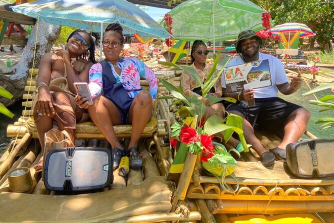 Private Transport to River Tubing or Rafting and Blue Hole combo - Add bamboo rafting for a slower Jamaican afternoon
