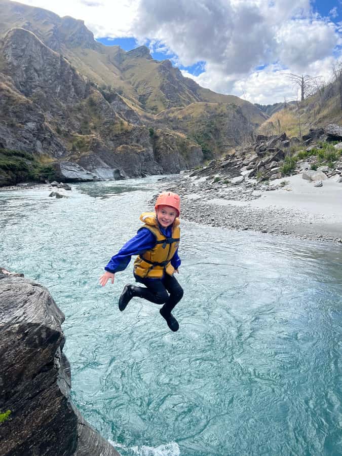 Queenstown: Shotover River Rafting & Skippers Canyon Tour - What the five-hour schedule feels like