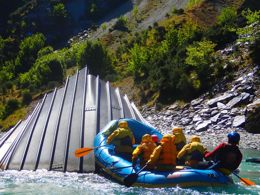 Queenstown: Shotover River Rafting & Skippers Canyon Tour - Who should book this outing?