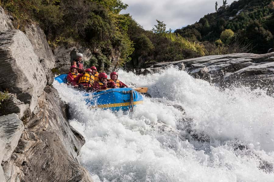 Queenstown: Shotover River Whitewater Rafting Trip - Six rapids, with calm water between them