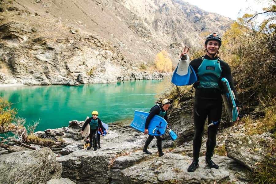 Queenstown: White Water Surfing Along the Kawarau River - How the small group affects the experience