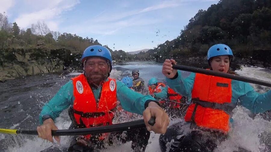 RADICAL ADVENTURE IN MELGAÇO: RAFTING ON THE MINHO RIVER - Melgaço, Alvarinho, and a Proper Finish