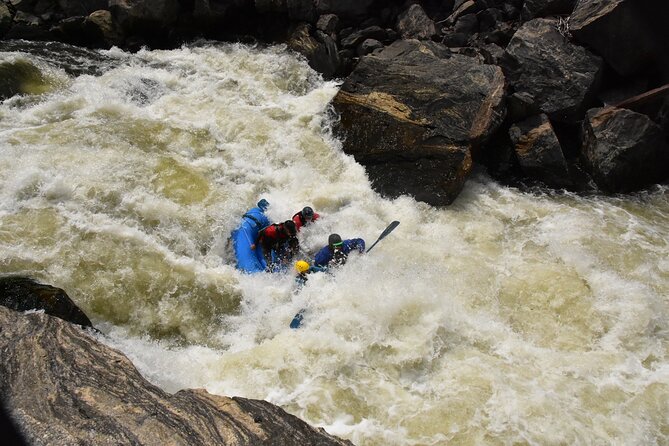 Raft through Gore Canyon- Class V Ultimate Advanced White-Water Rafting - Gore Canyon is serious water, not a scenic float
