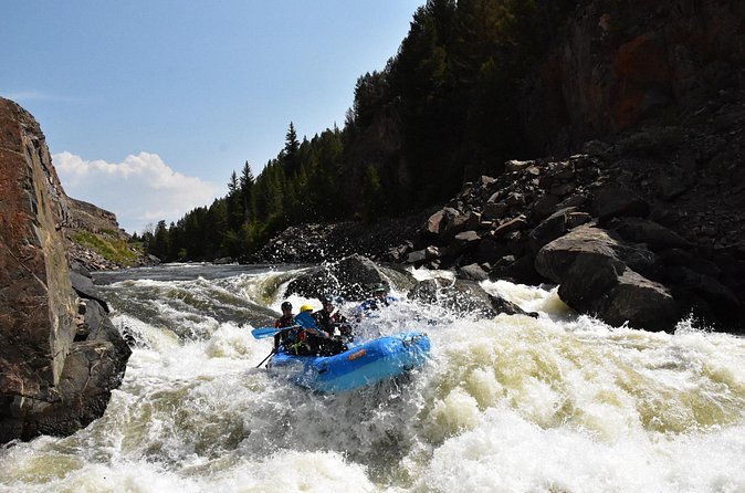 Raft through Gore Canyon- Class V Ultimate Advanced White-Water Rafting - The first three miles build the day