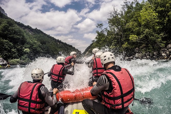 Rafting Adrenalin 7km - Meeting at Camp Grab by 10am