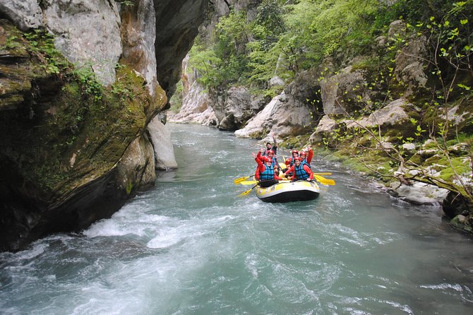 Rafting "Canyon" - Grotta del Romito and the Pollino setting