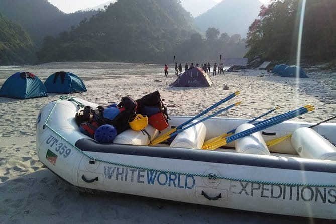 Rafting Expedition - 2 N 3 Days Trip - Day two: Byassghat to Kaudiyala, 25 kilometers