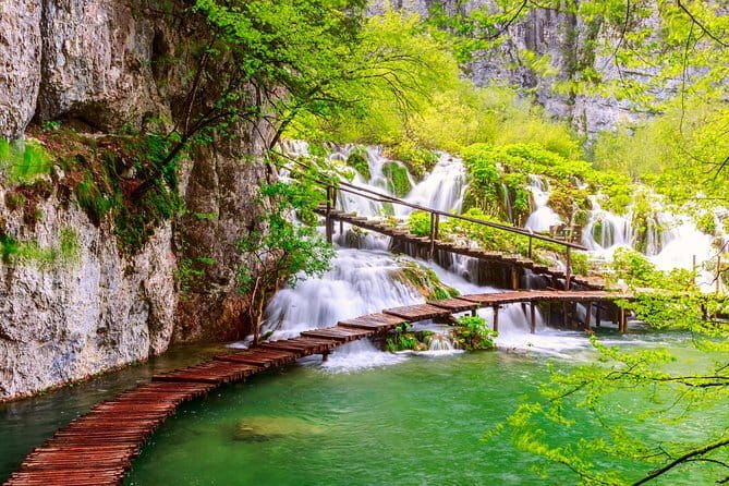 Rafting Experience in the Canyon of the River Cetina - Walking behind the waterfall