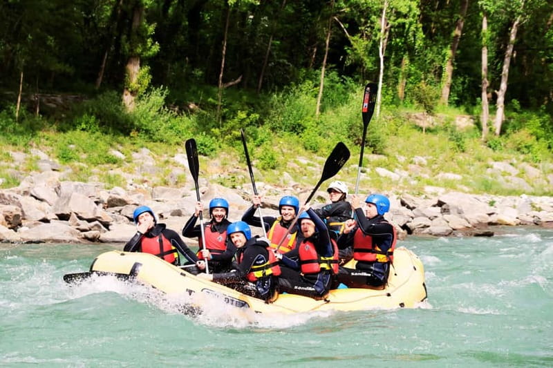 Rafting Extra Fun with Indomita - The 10-minute van ride to Albosaggia