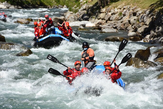 Rafting Extreme - Malé to Cavizzana: gorges, holes, and Three Peaks
