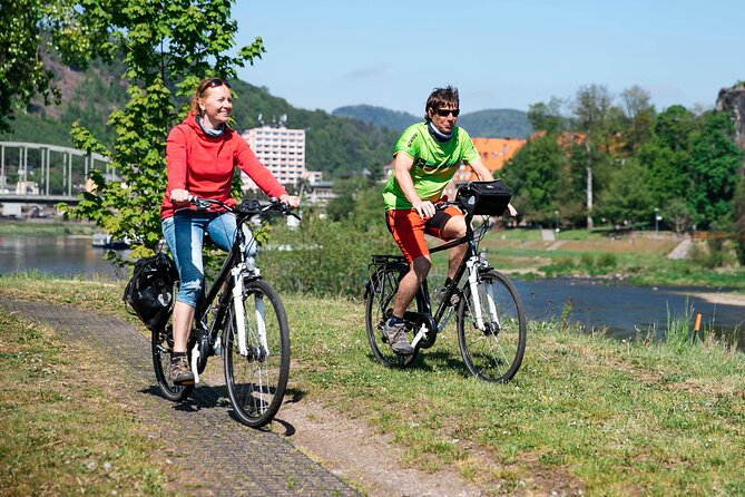 Rafting from Děčín to Bad Schandau and back on bikes - Cycling back on the Elbe Cycle Route