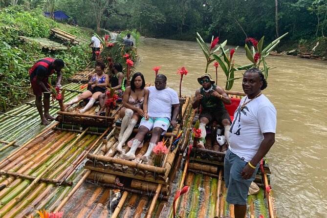 Rafting on the Martha Brae - Reaching the Martha Brae rafting site
