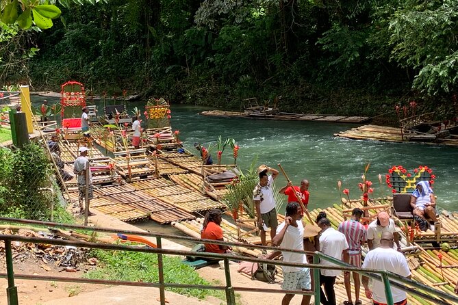 Rafting on the Martha Brae - The ride from Montego Bay to the river