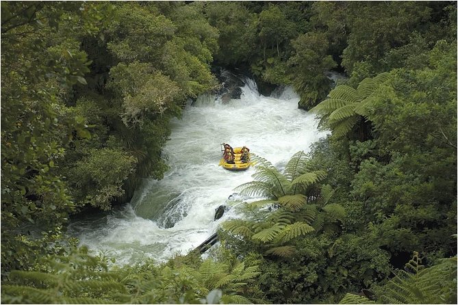 Rafting Rotorua Kaituna White Water Rafting | Kaitiaki Adventures - Guides add local meaning to the adrenaline