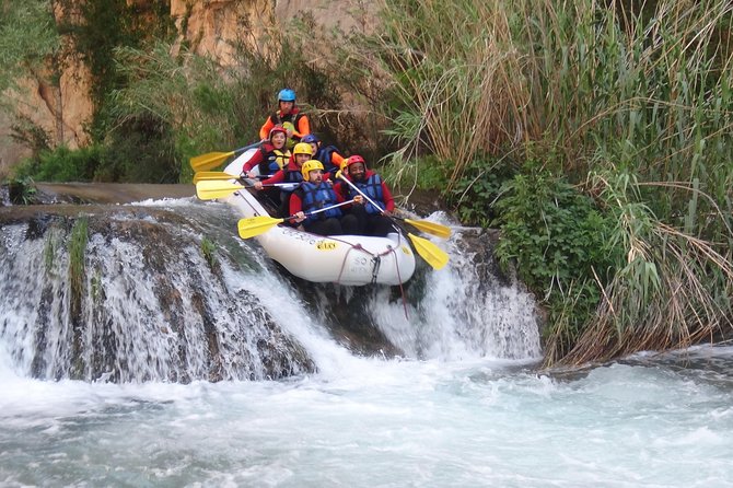 Rafting white water in Montanejos 1h Valencia - What is included, and what you still need to plan