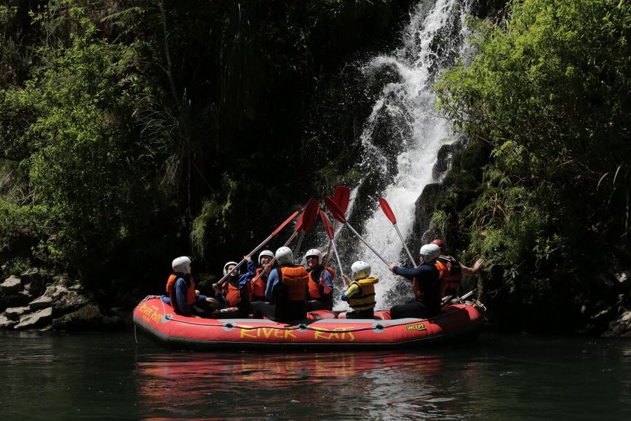 Rangitaiki Rafting Grade 2 - The family question: age, weight, and confidence