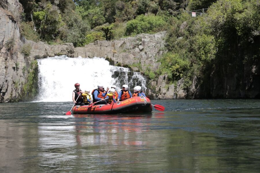 Rangitaiki Rafting Grade 2 - Starting at Aniwhenua Falls