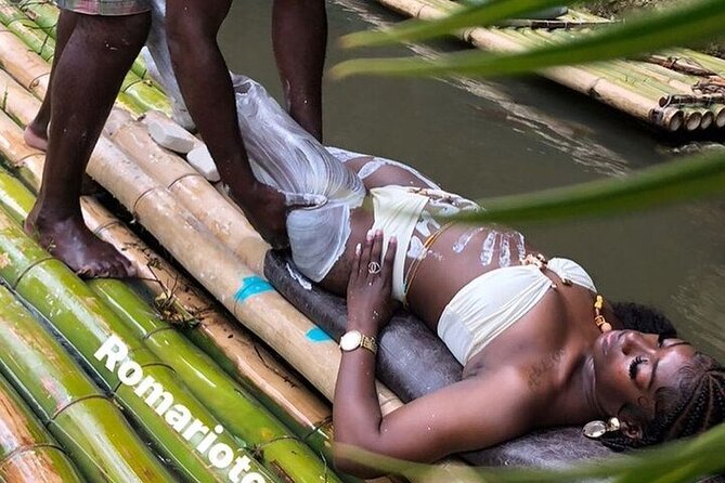Relaxing bamboo rafting with foot massage - Weather can change the rafting route