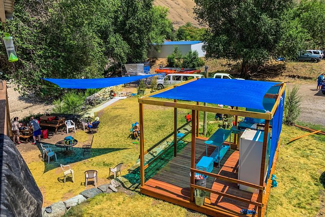 Riggins Idaho 1-day Rafting Trip on the Salmon River - Inflatable kayak surfing