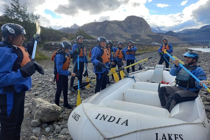 Rio de las Vueltas Rafting Experience - El Chalten - The guides and the safety setup