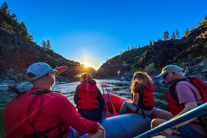 Rogue River Golden Hour Evening Float Trip - Two and a half hours on the Rogue River