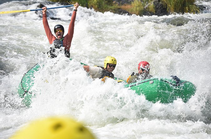 Rogue River Half Day Whitewater Trip Nugget Falls - Why the small group matters