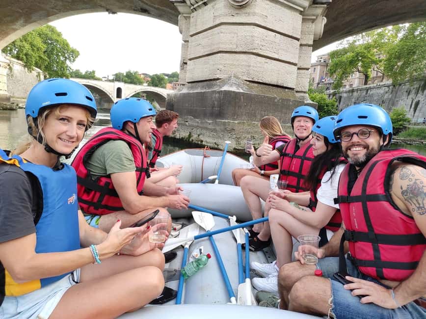 Rome: 2-Hours Rafting Experience on the Tiber River - The safety briefing and first paddle strokes