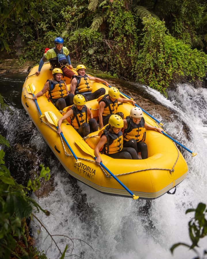 Rotorua Rafting: Kaituna River Rafting Experience-Free Sauna - Crossing the road to the Kaituna River