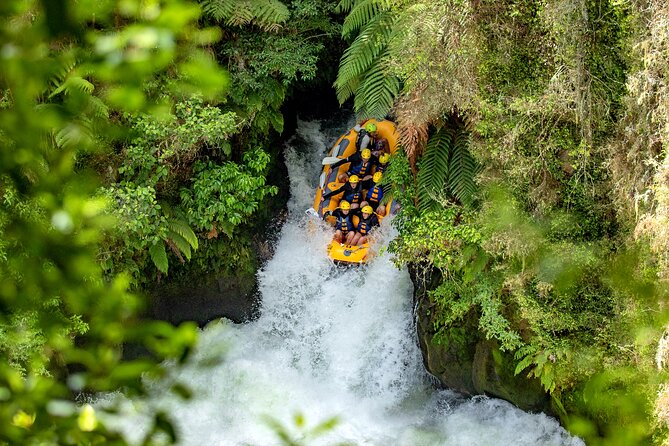 Rotorua Rafting: Kaituna River White Water Rafting & Free Sauna - Rafting over Tutea Falls on the Kaituna River