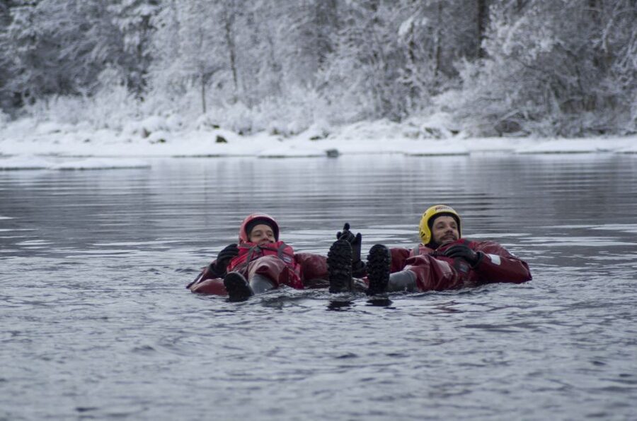 Ruka: River Floating - Getting ready at Ruka Safaris